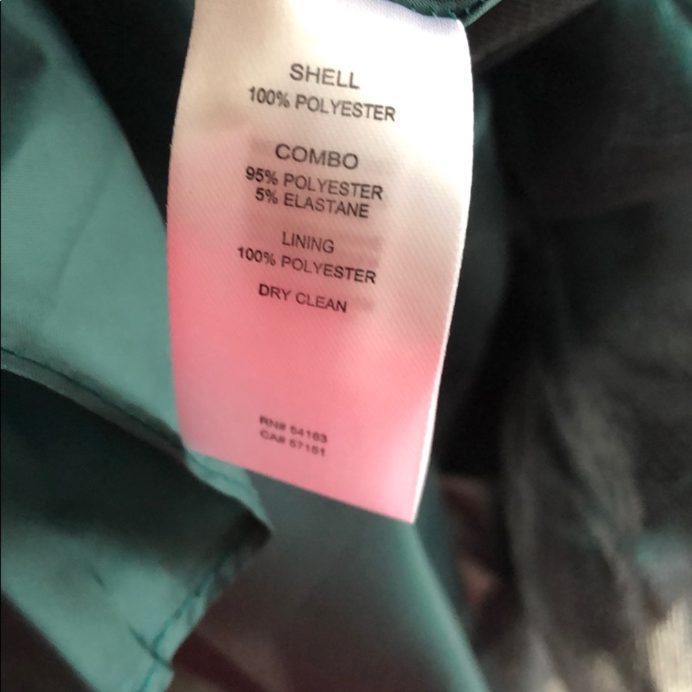 👗Beautiful Emerald! 👗 - Picture 10 of 11